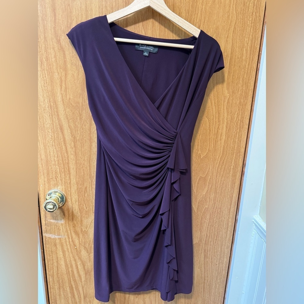 Black Label/Evan Picone Purple Stretch Jersey
Ruched Ruffle Cocktail Dress (6)